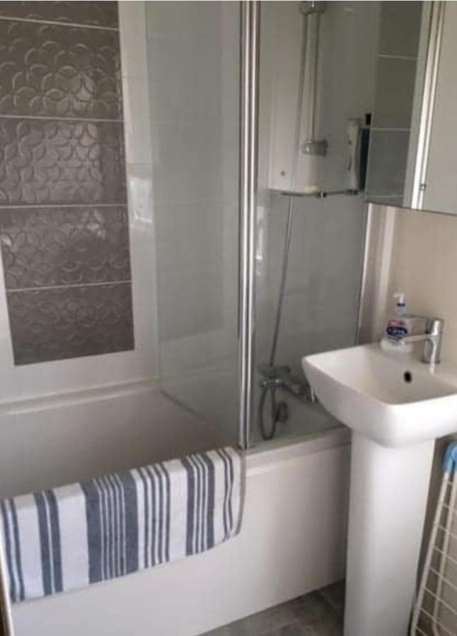 Cosy Caravans Meadow Lake Golden Palm Resort Chapel Saint Leonards Exterior photo